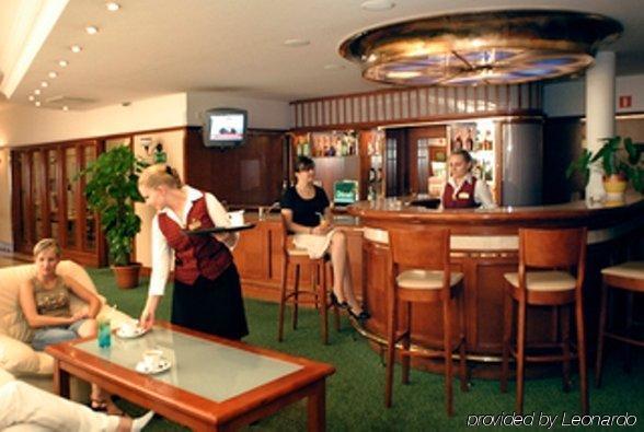 Hotel Hetman Warsaw Nhà hàng bức ảnh