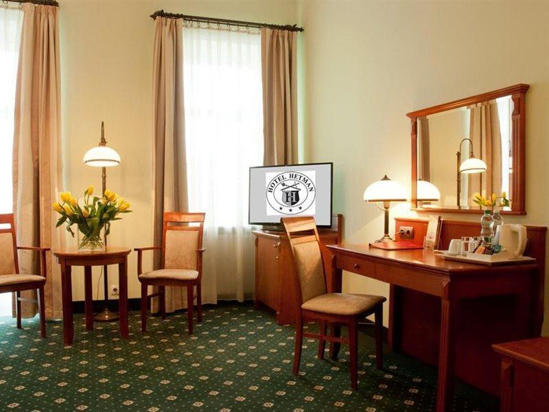 Hotel Hetman Warsaw Ngoại thất bức ảnh