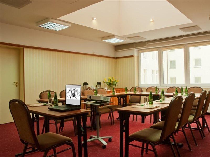 Hotel Hetman Warsaw Ngoại thất bức ảnh