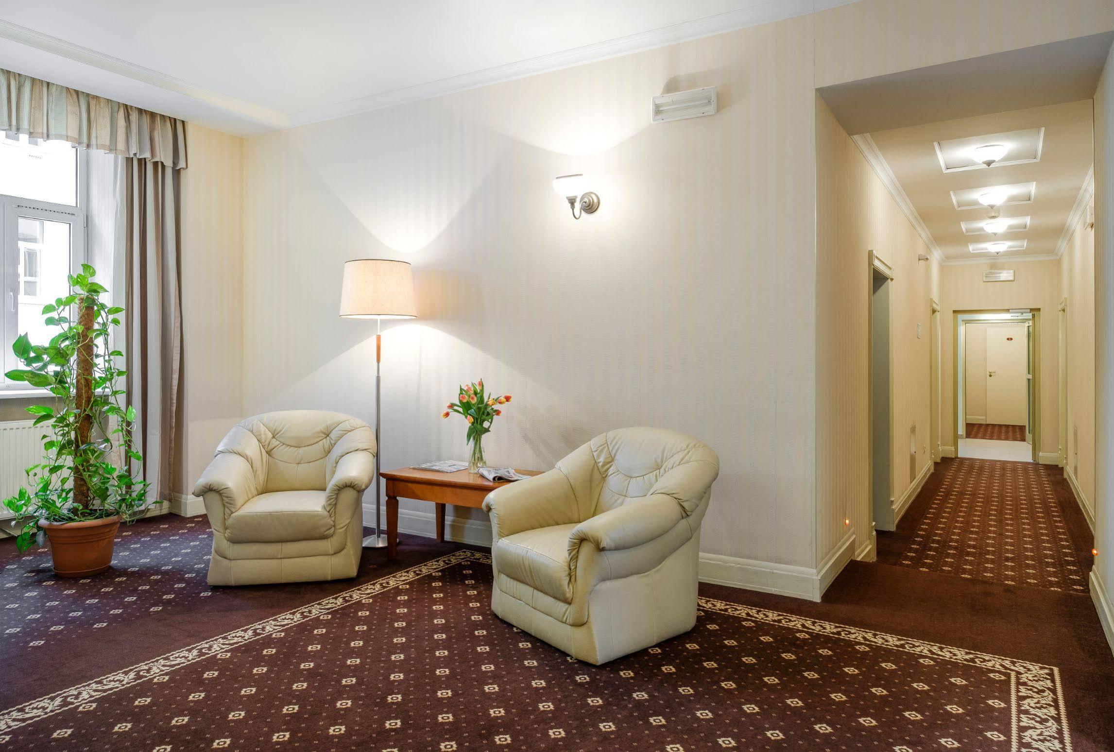 Hotel Hetman Warsaw Ngoại thất bức ảnh